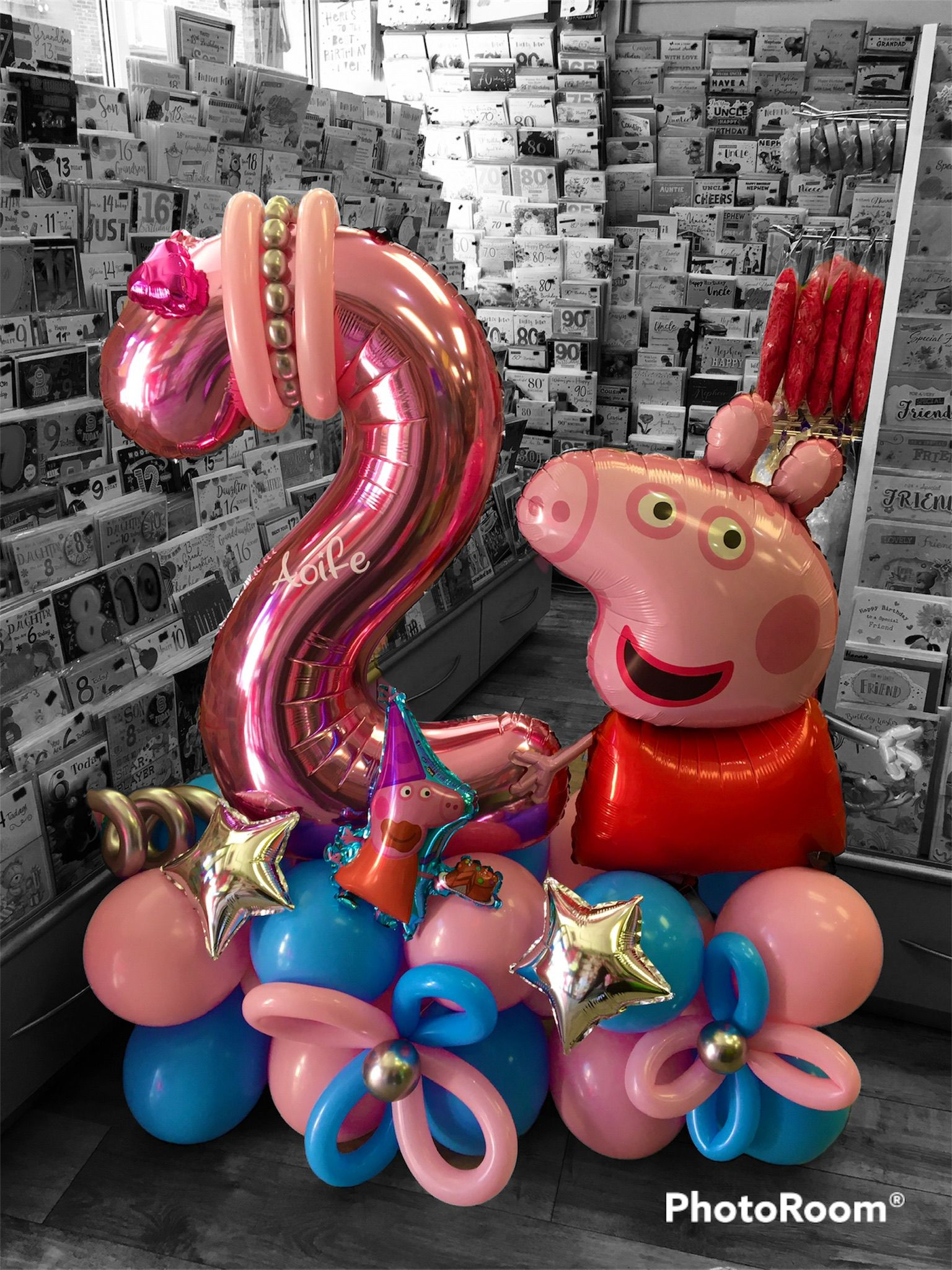 Character Balloon Displays. Peppa Pig Balloons