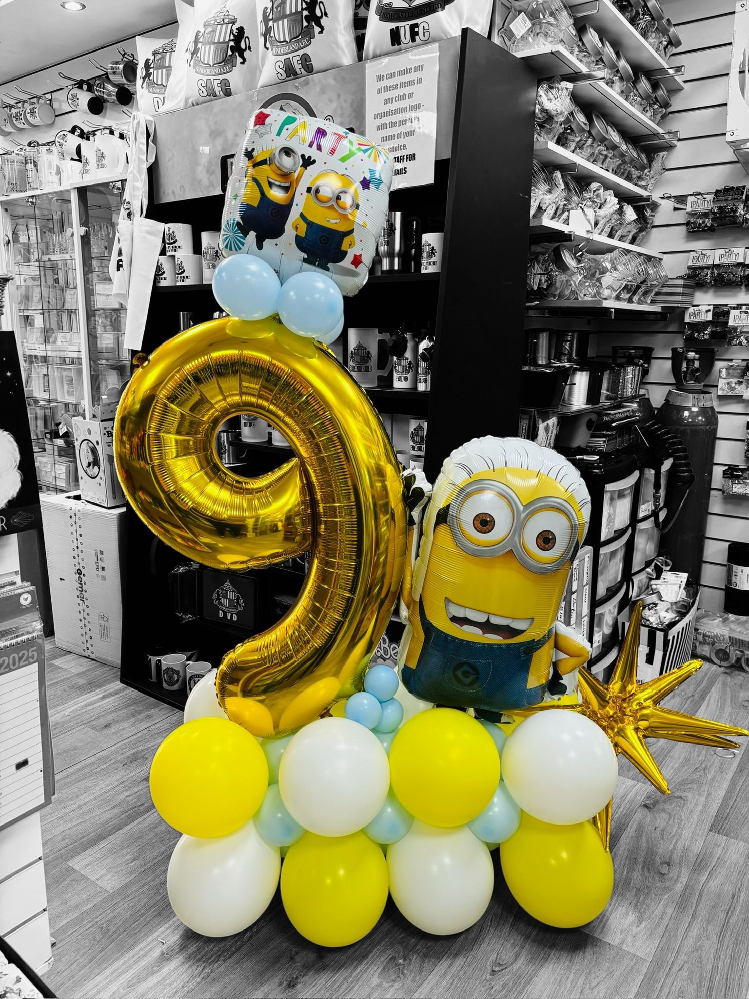 Character Balloon Displays. Despicable Me Minions Balloons